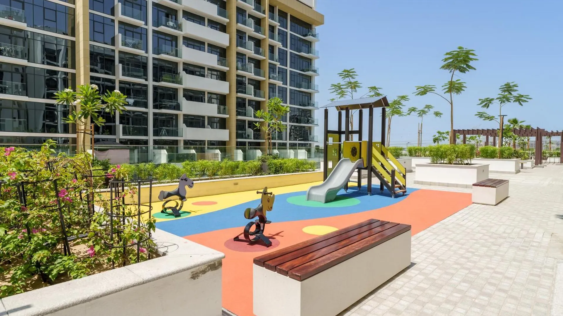 Chic 1Br Apartment In Azizi Riviera, Meydan Dubai
